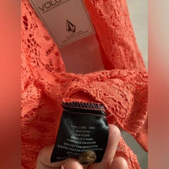 Volcom Orange Coral Peach floral Lace crochet knit Button down top small NWT - Picture 11 of 13